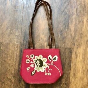 Vintage Liz Claiborne Handbag, Red Berry color floral Appliqué, shoulder straps